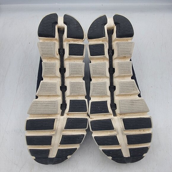 On Cloud 5 Womens 8 Black Shoes Athletic Outdoors Walking Lightweight Running - Picture 7 of 14